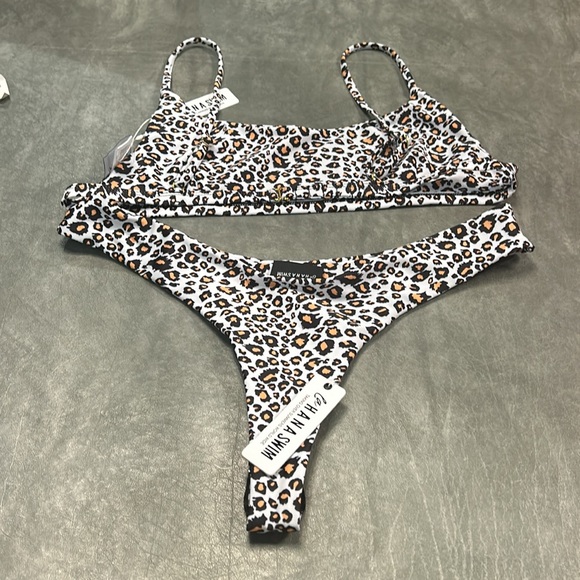 La Hana Swim Leopard Bikini - Picture 4 of 4
